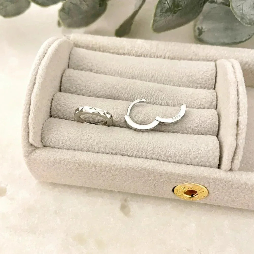 925 Sterling Silver Diamond Cut Huggie Hoop Earrings Small Hoop Earrings - Picture 4 of 4